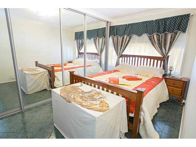 36-george-street-oaks-estate-act-2620-1374