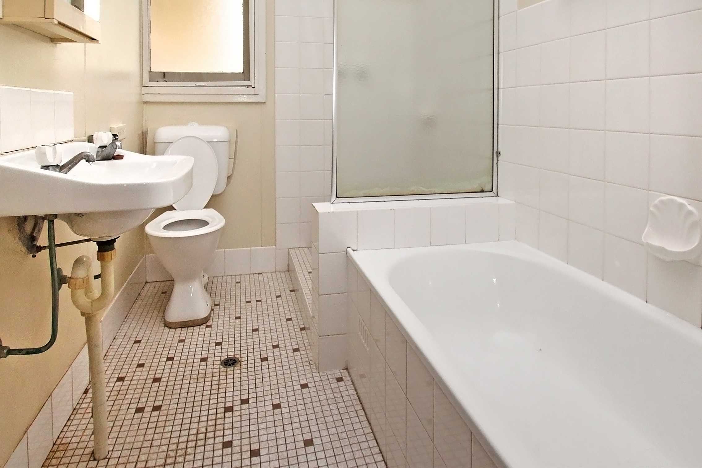 18-cornwell-avenue-hobartville-nsw-2753-1793