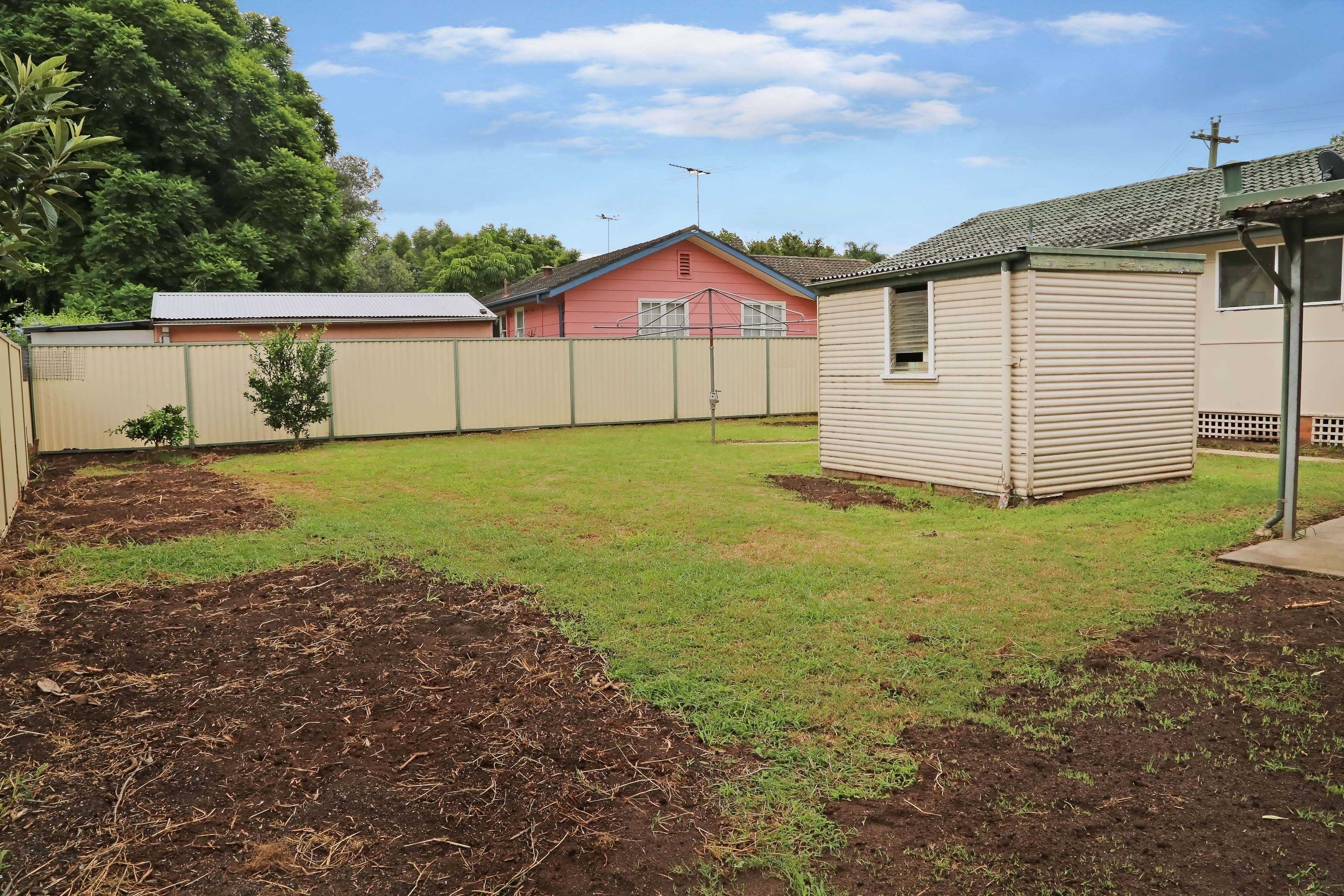 98-luttrell-street-glenmore-park-nsw-2745-2216