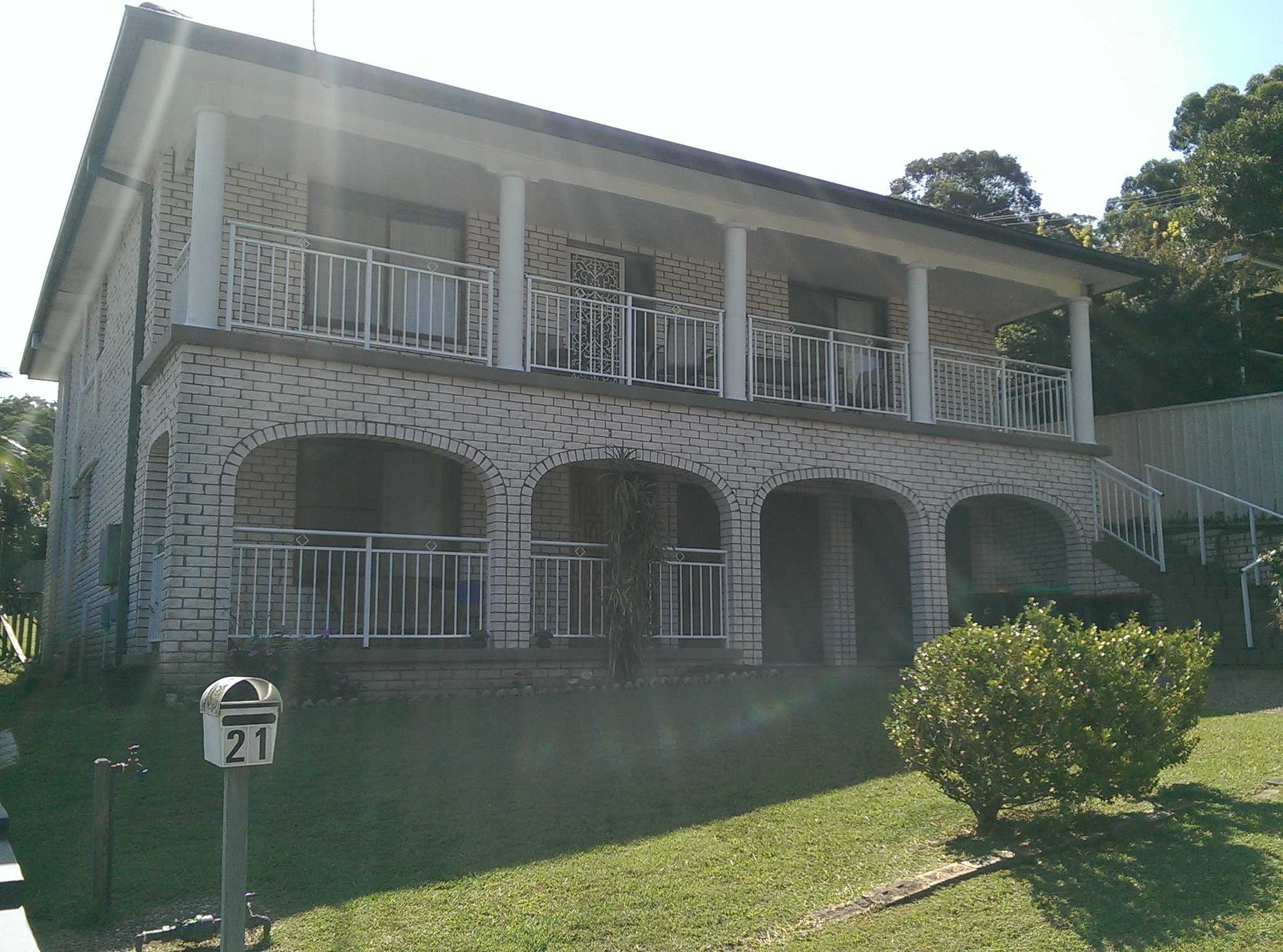 21-lynnette-crescent-east-gosford-nsw-2250-2262