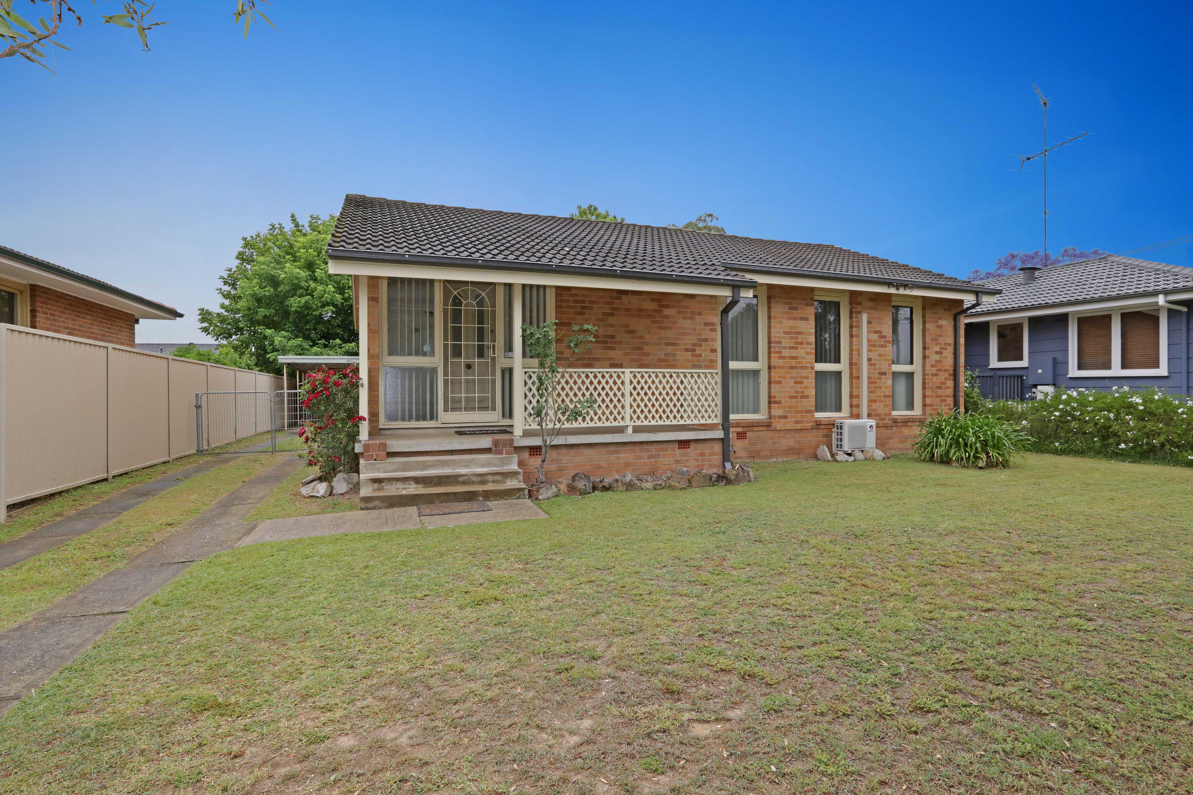 15-clarke-avenue-north-nowra-nsw-2541-3568