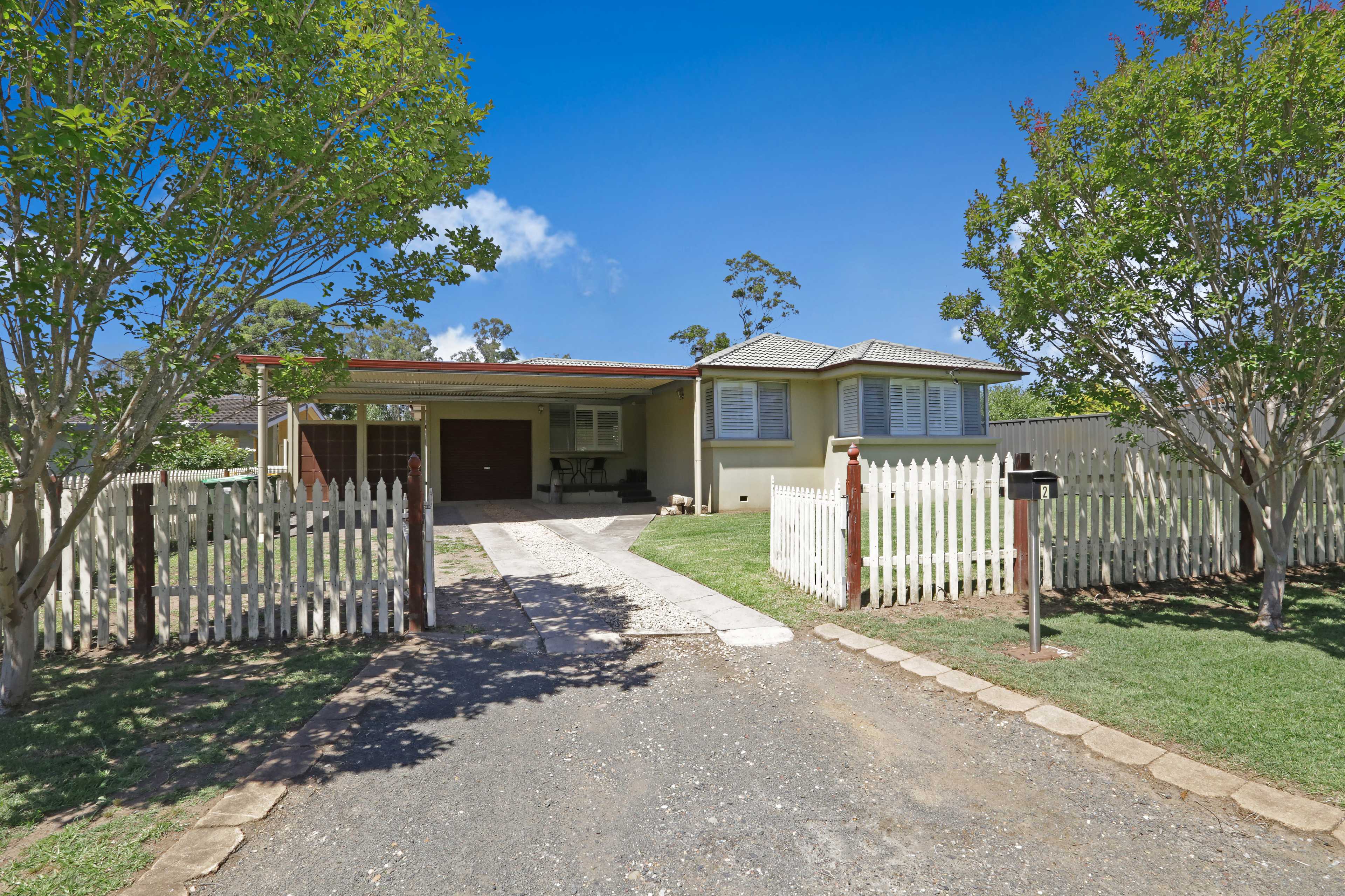 2-panorama-crescent-freemans-reach-nsw-2756-5439