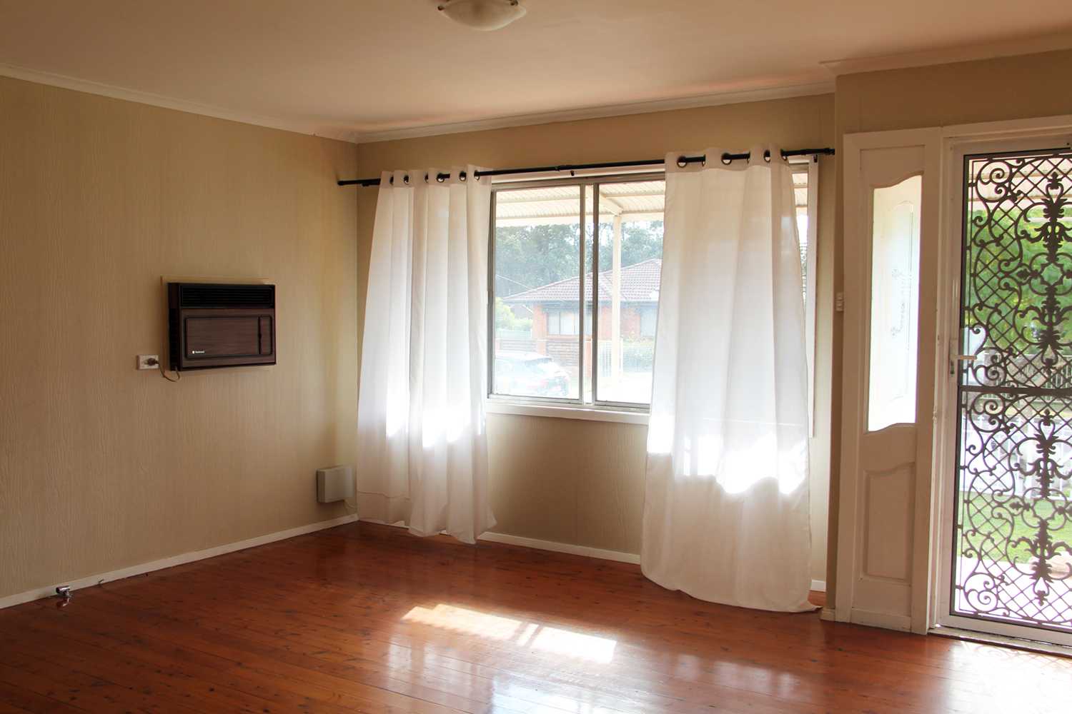 2-golden-avenue-point-clare-nsw-2250-5934
