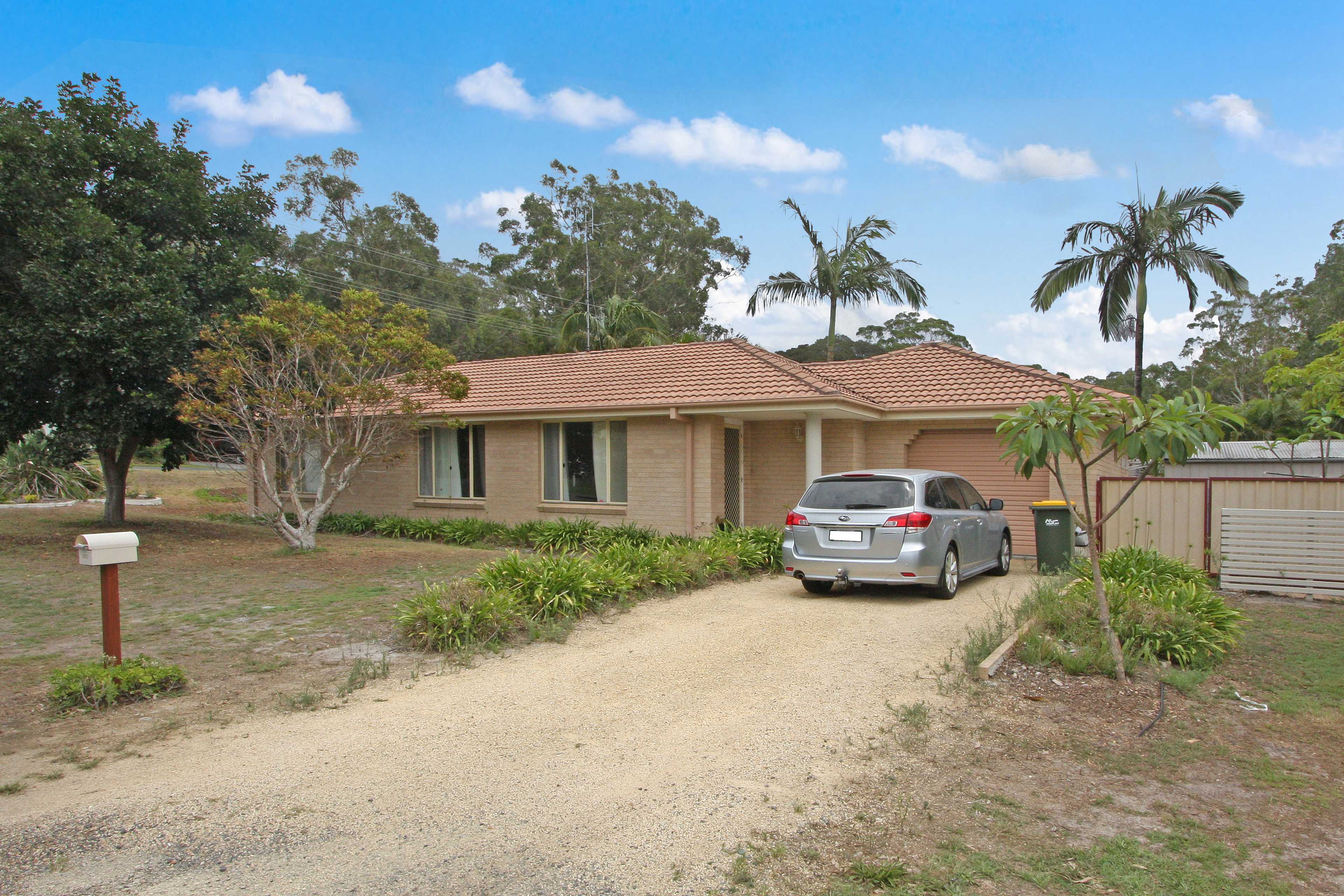 120-green-point-drive-forster-nsw-2428-6632