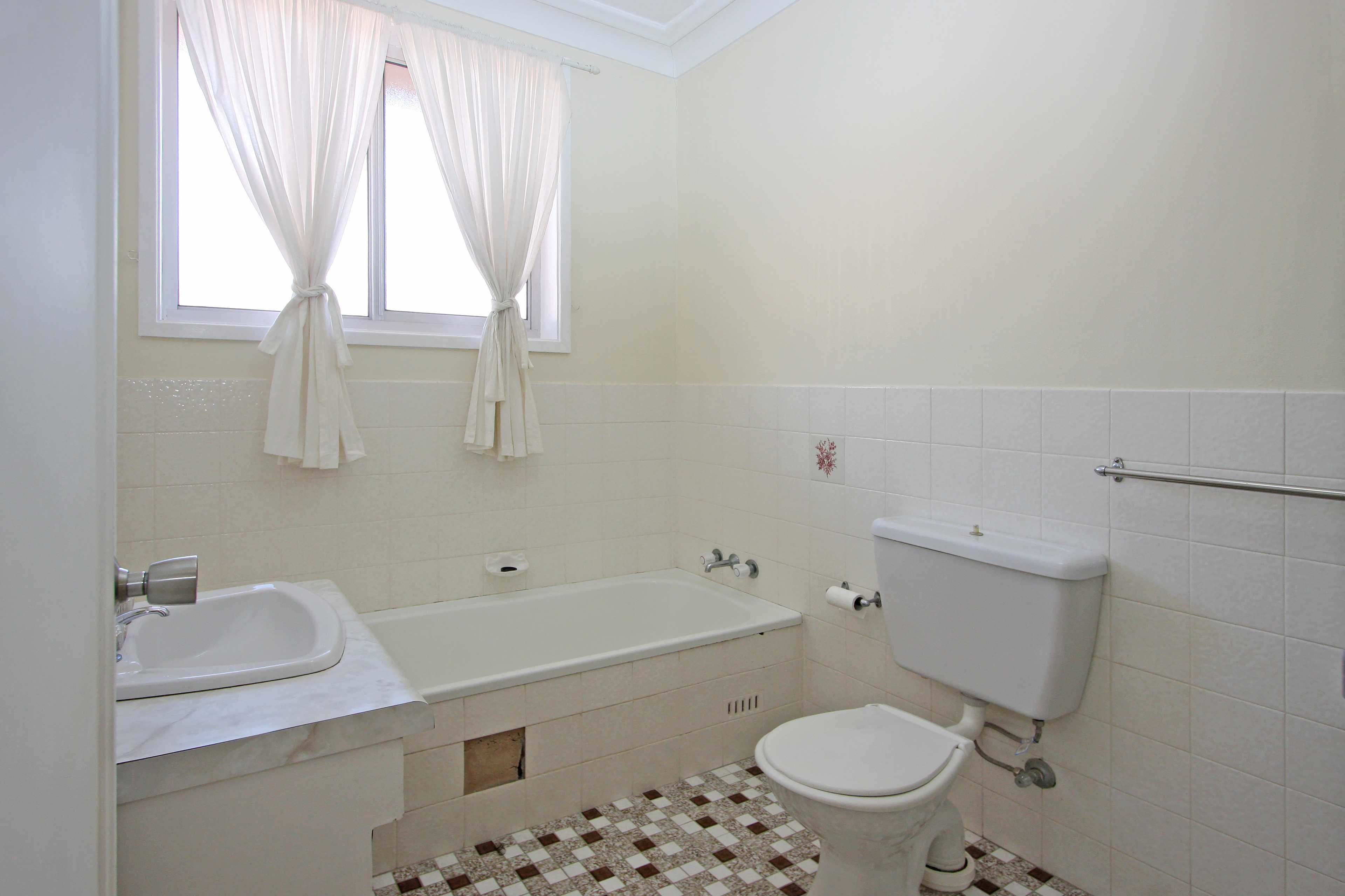 11-14-arncliffe-avenue-port-macquarie-nsw-2444-6811