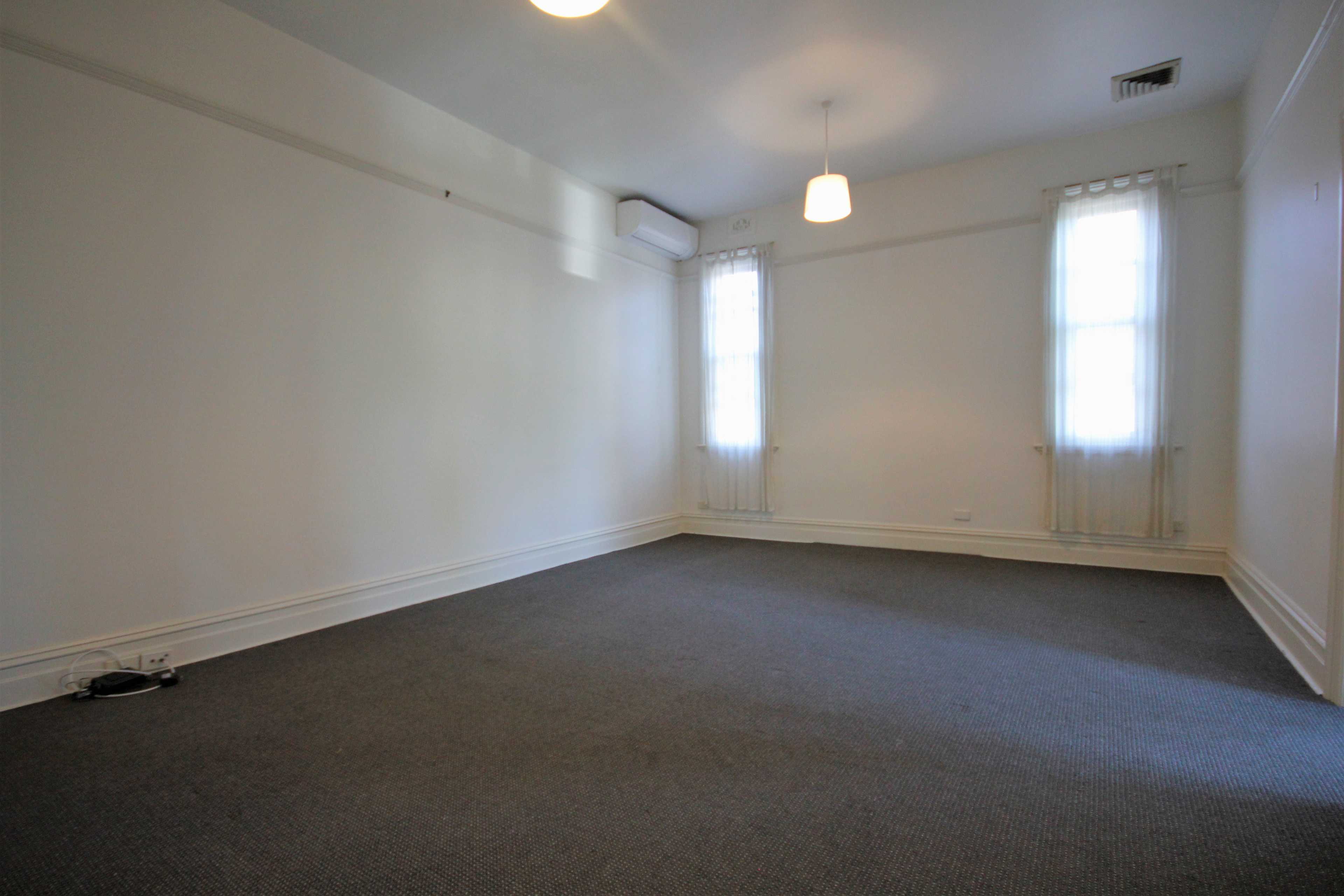 5-44-gordon-crescent-lake-heights-nsw-2502-7114