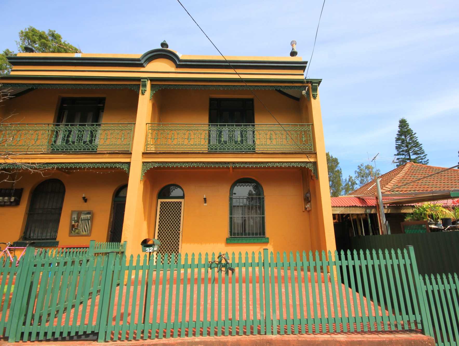 32-camden-street-newtown-nsw-2042-8186