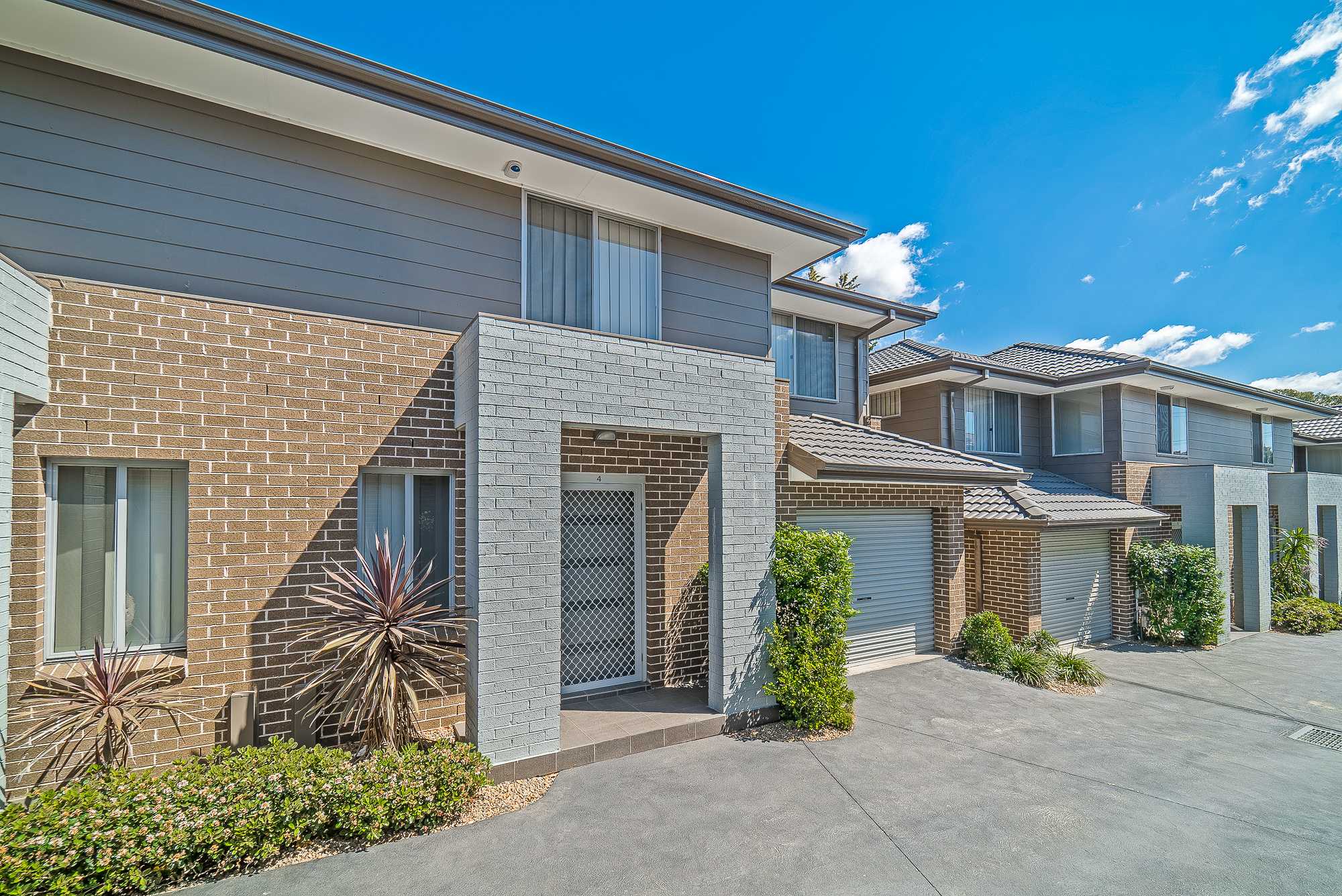 4-90-92-cox-avenue-penrith-nsw-2750-8202