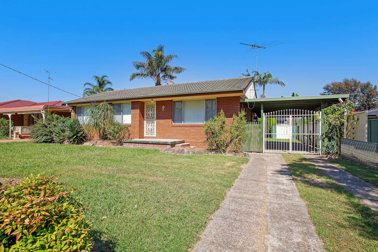 71-railway-road-quakers-hill-nsw-2763-8221