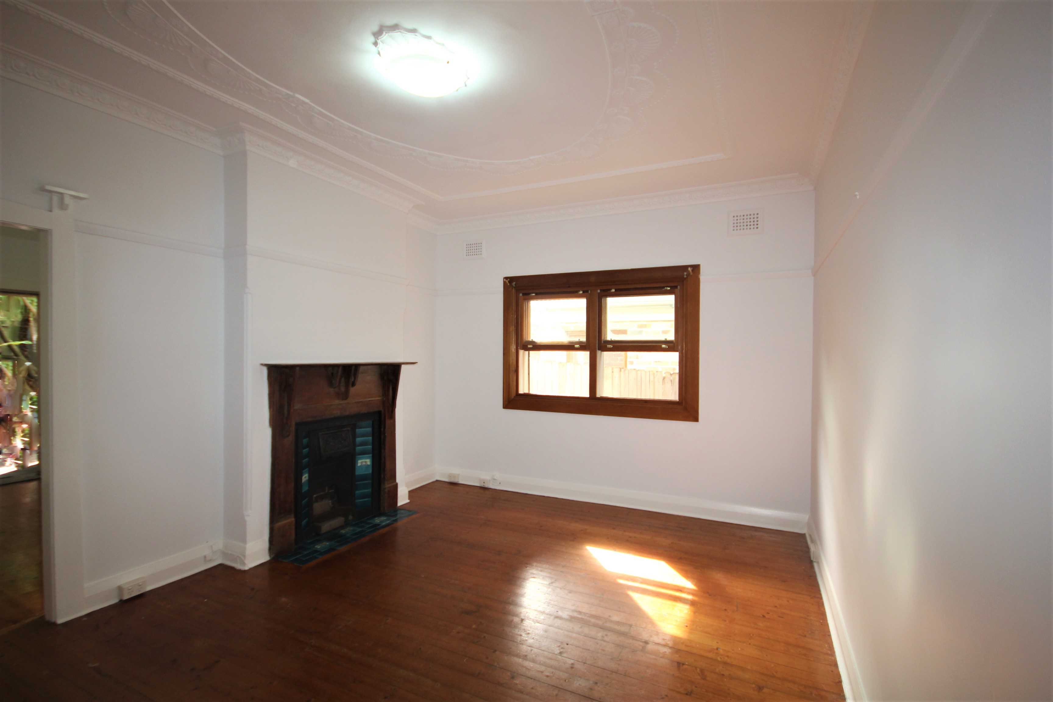7-sebastopol-street-enmore-nsw-2042-8598