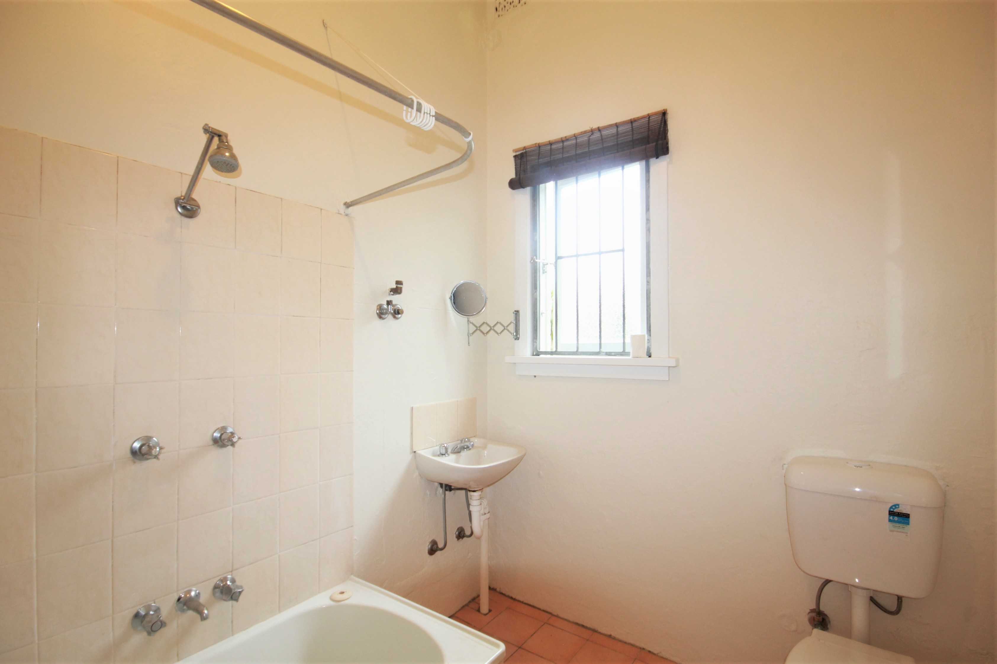 2-21-edgeware-road-enmore-nsw-2042-8618