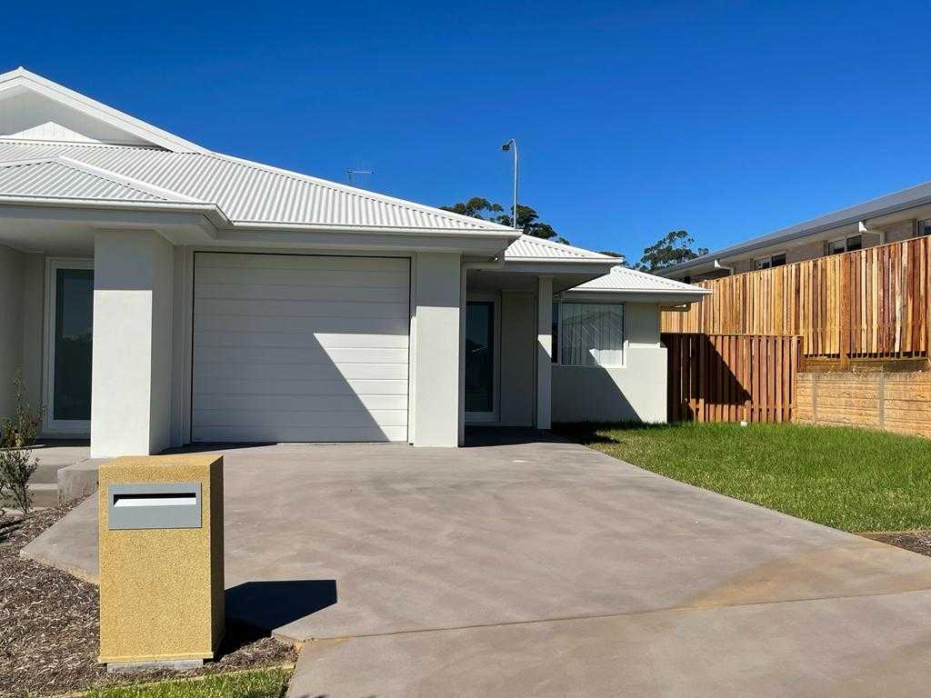 3b-northerly-terrace-port-macquarie-nsw-2444-8749