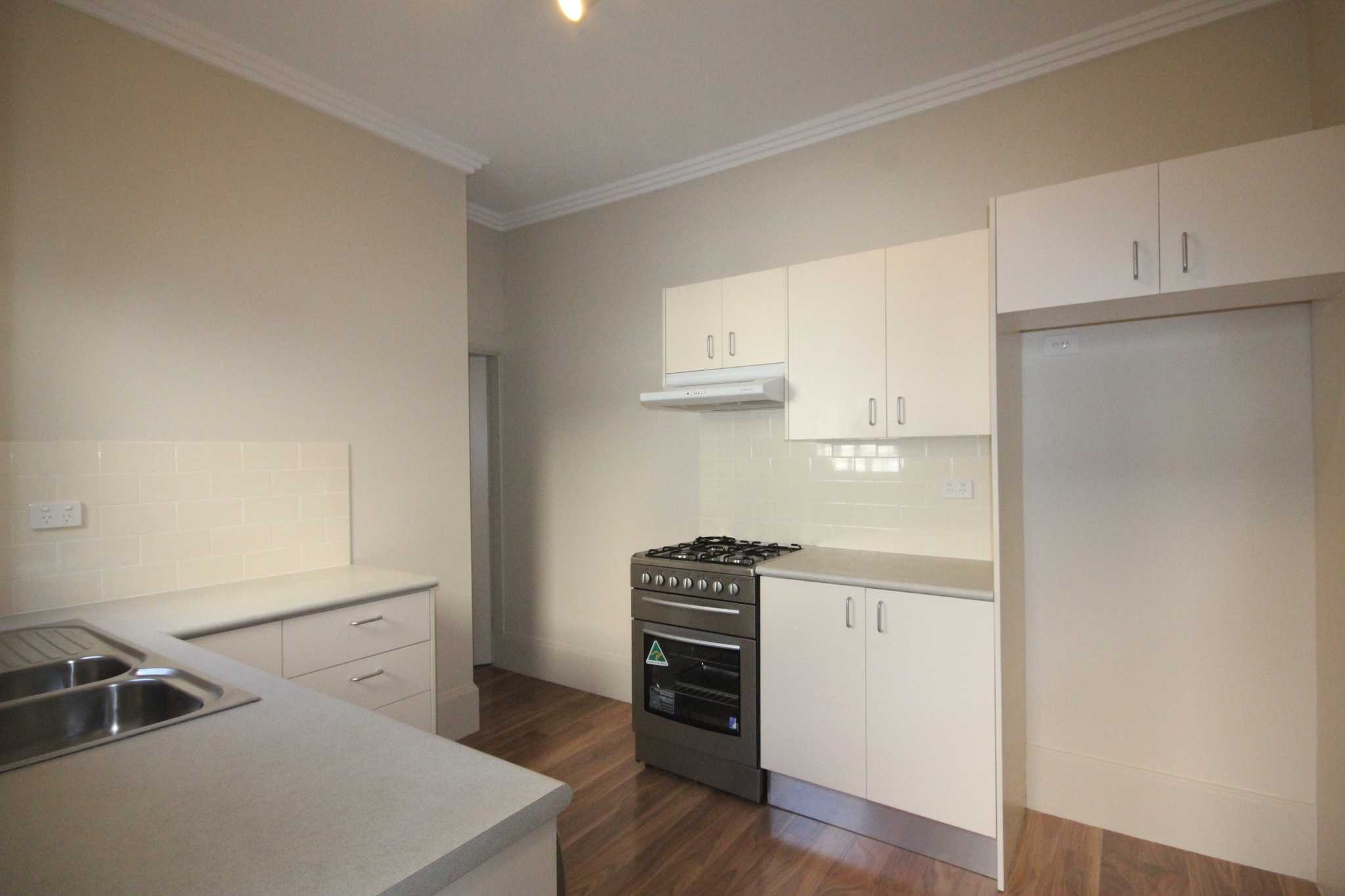 9-probert-street-camperdown-nsw-2050-8812