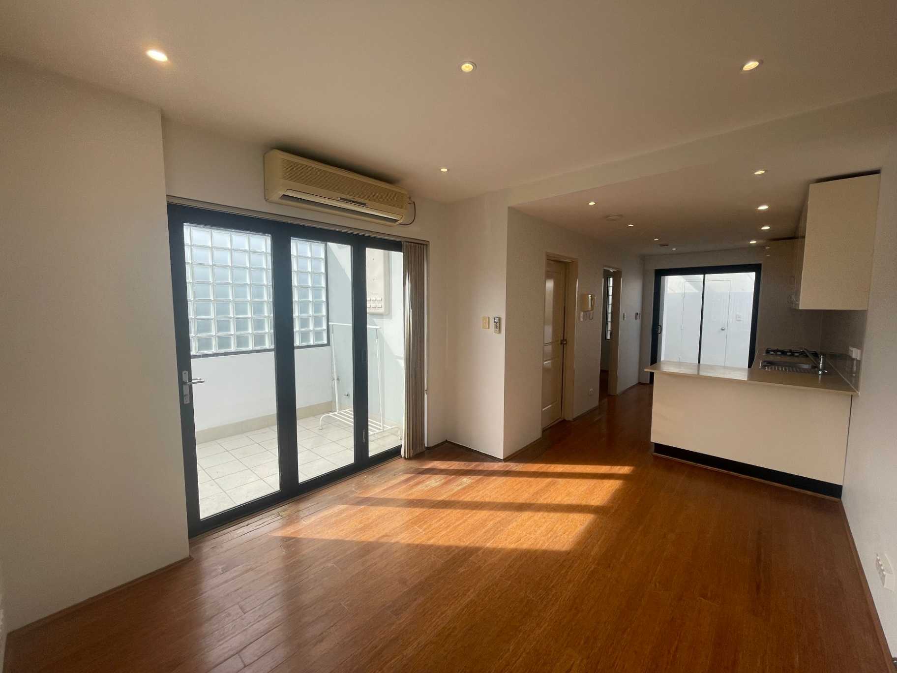3-296-illawarra-road-marrickville-nsw-2204-9686
