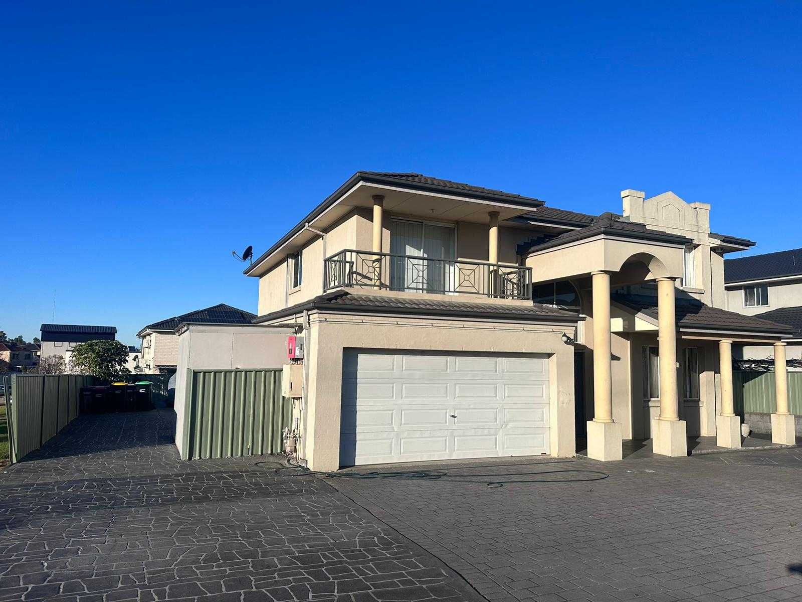 10-quaama-close-prestons-nsw-2170-9819