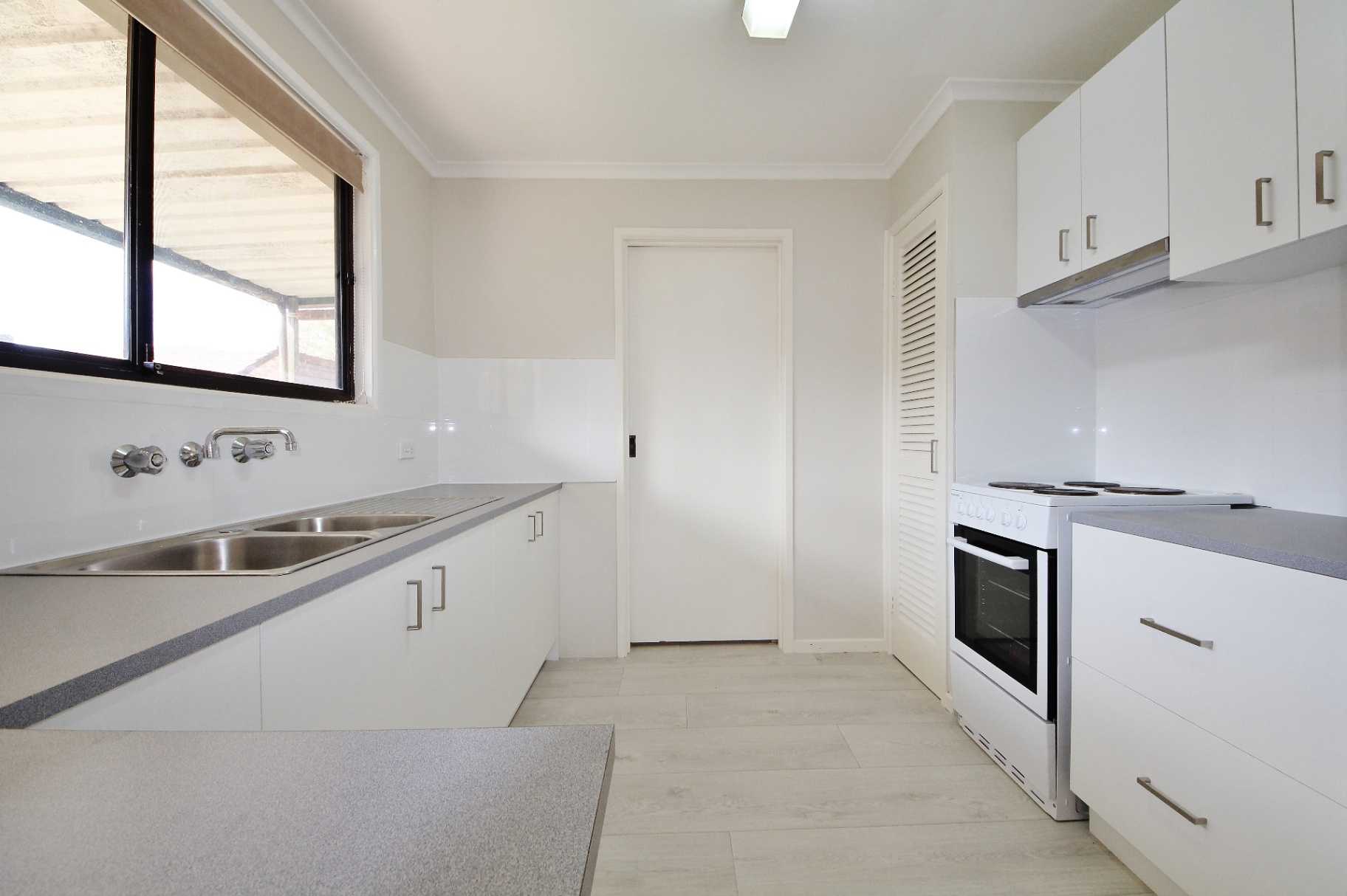 674-parliament-road-macquarie-fields-nsw-2564-9855