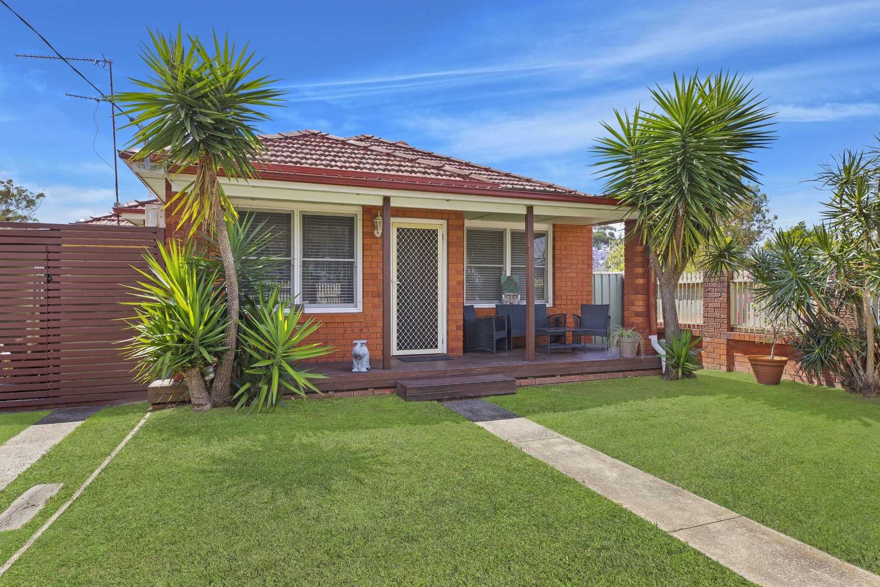 54-trafalgar-avenue-woy-woy-nsw-2256-29847