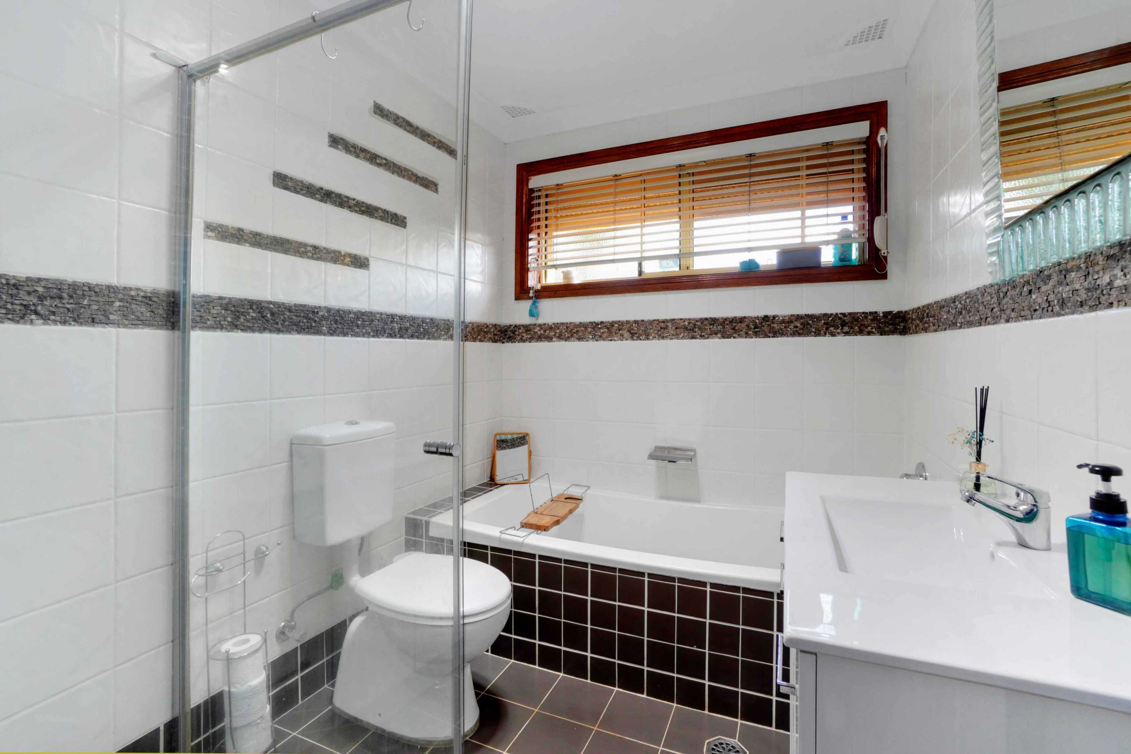 95-macquarie-avenue-campbelltown-nsw-2560-27938