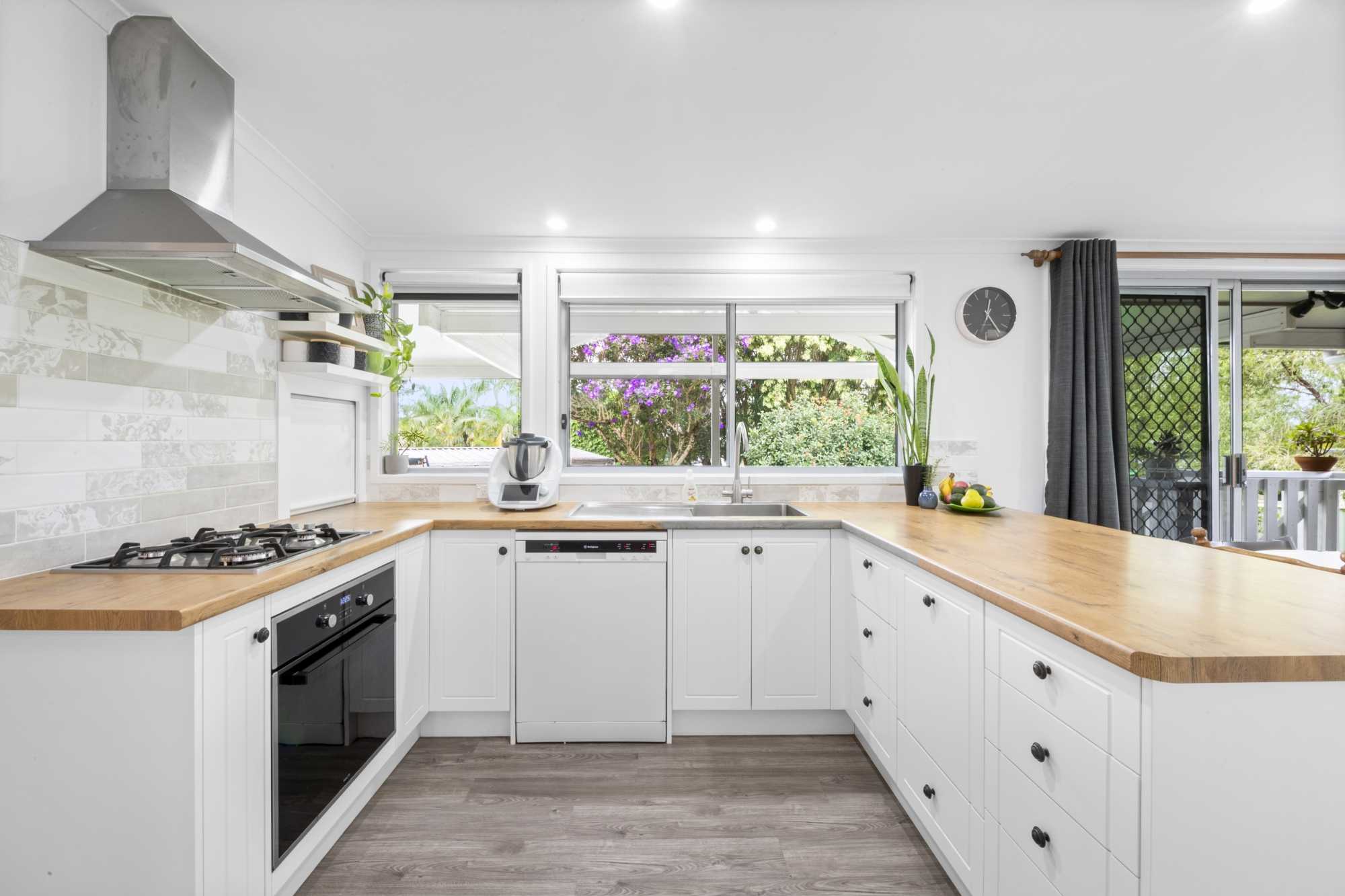 8-colin-street-berkeley-vale-nsw-2261-28257