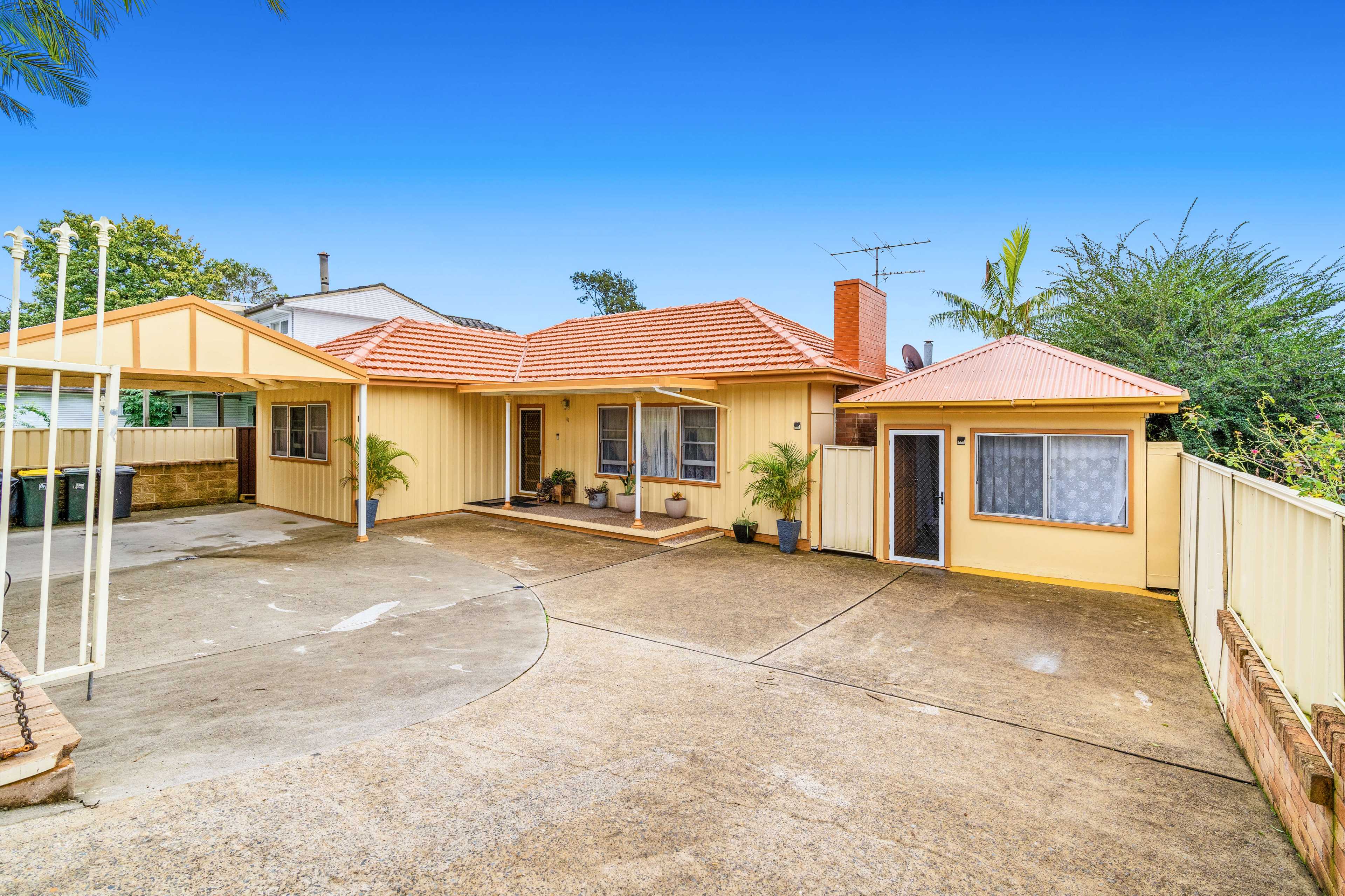 111-waminda-avenue-campbelltown-nsw-2560-28605