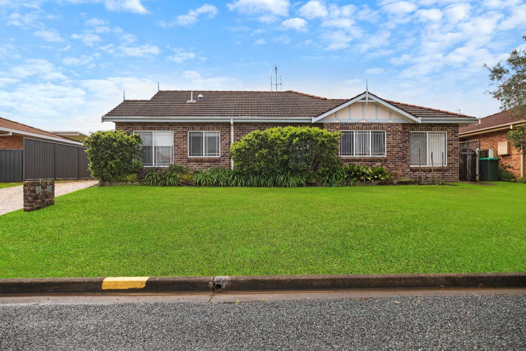 2-44-kenrose-street-forster-nsw-2428-29409