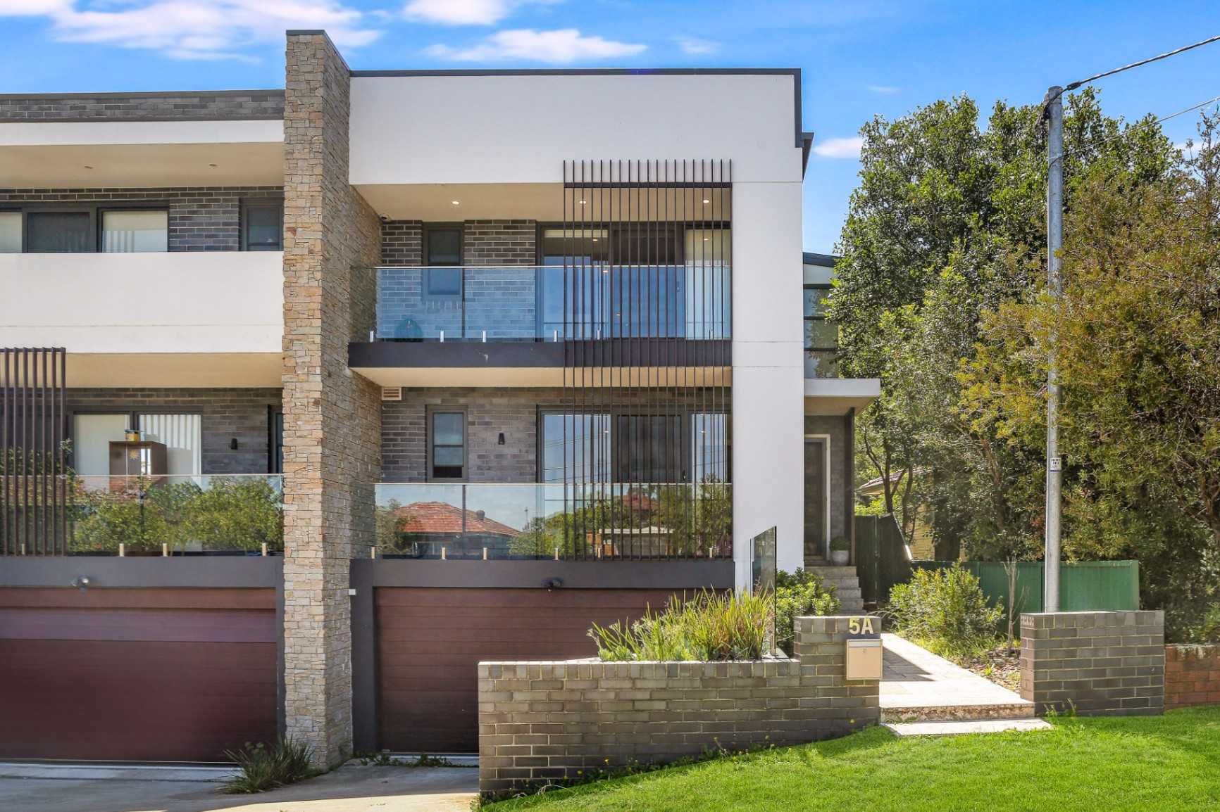 5a-suva-crescent-greenacre-nsw-2190-30196