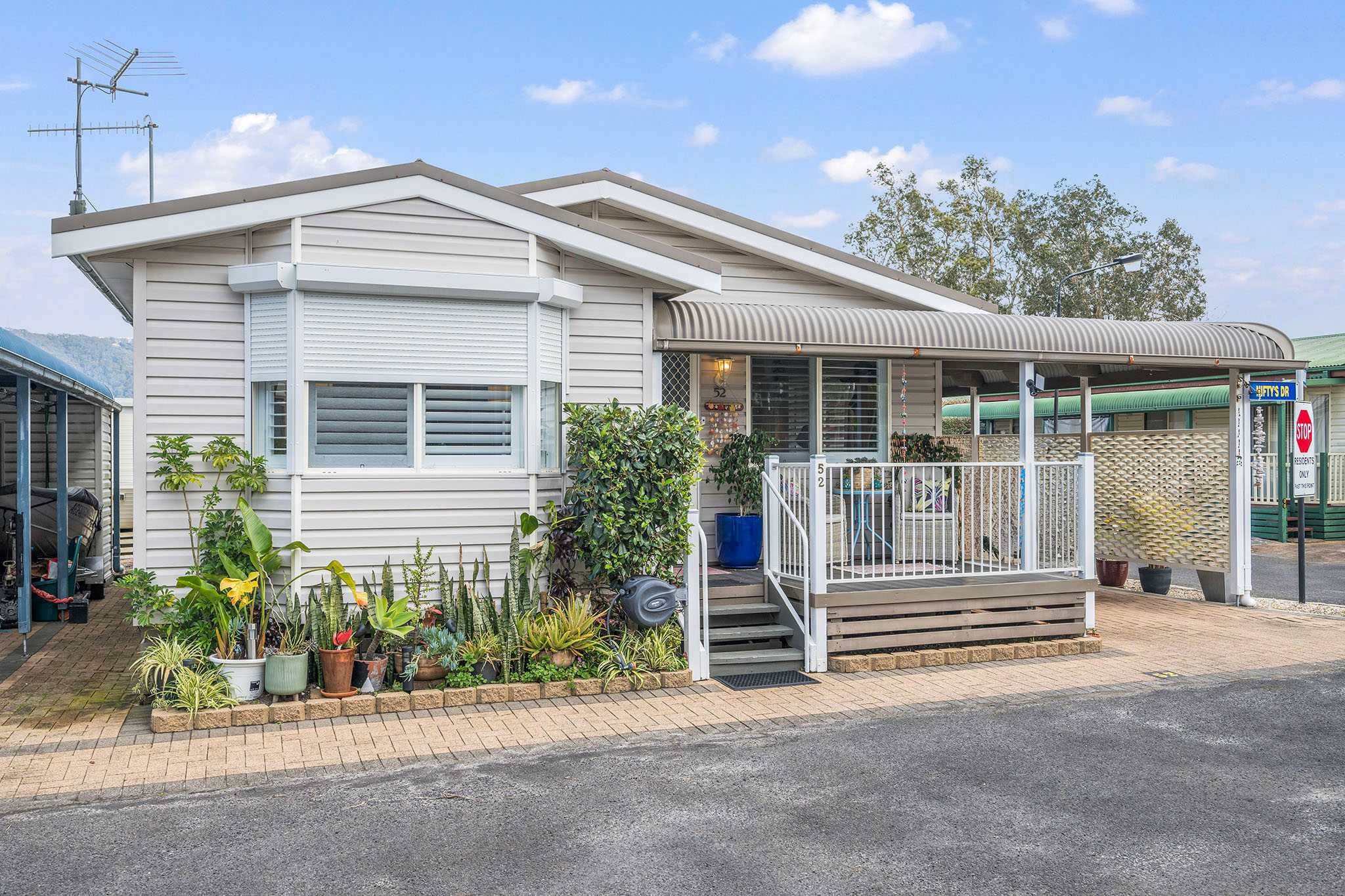 52-85-the-parade-north-haven-nsw-2443-35928